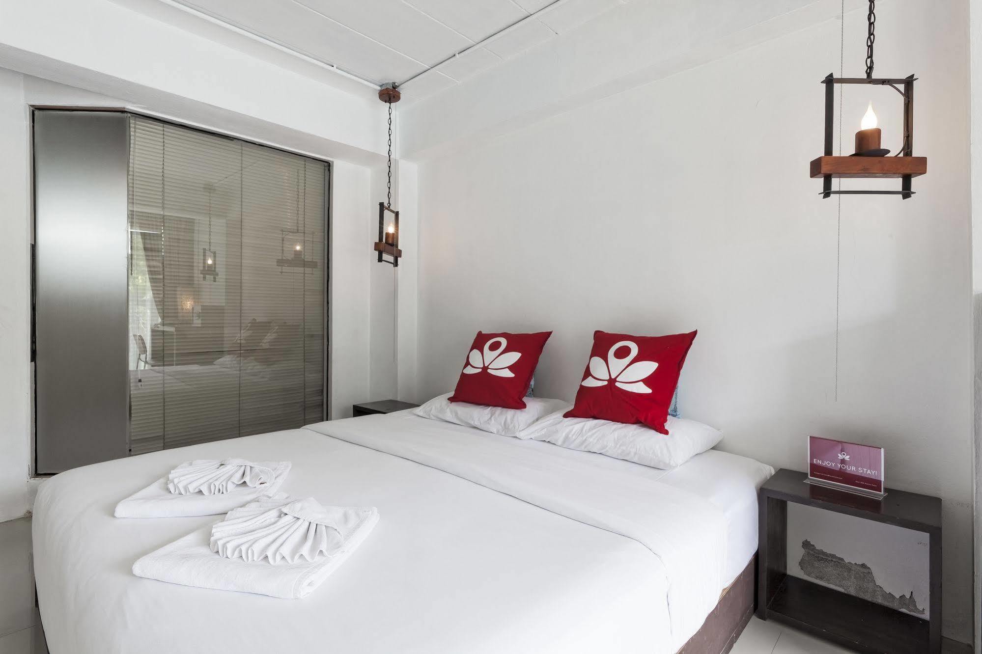Zen Rooms Basic Nanai Phuket Patong Екстер'єр фото
