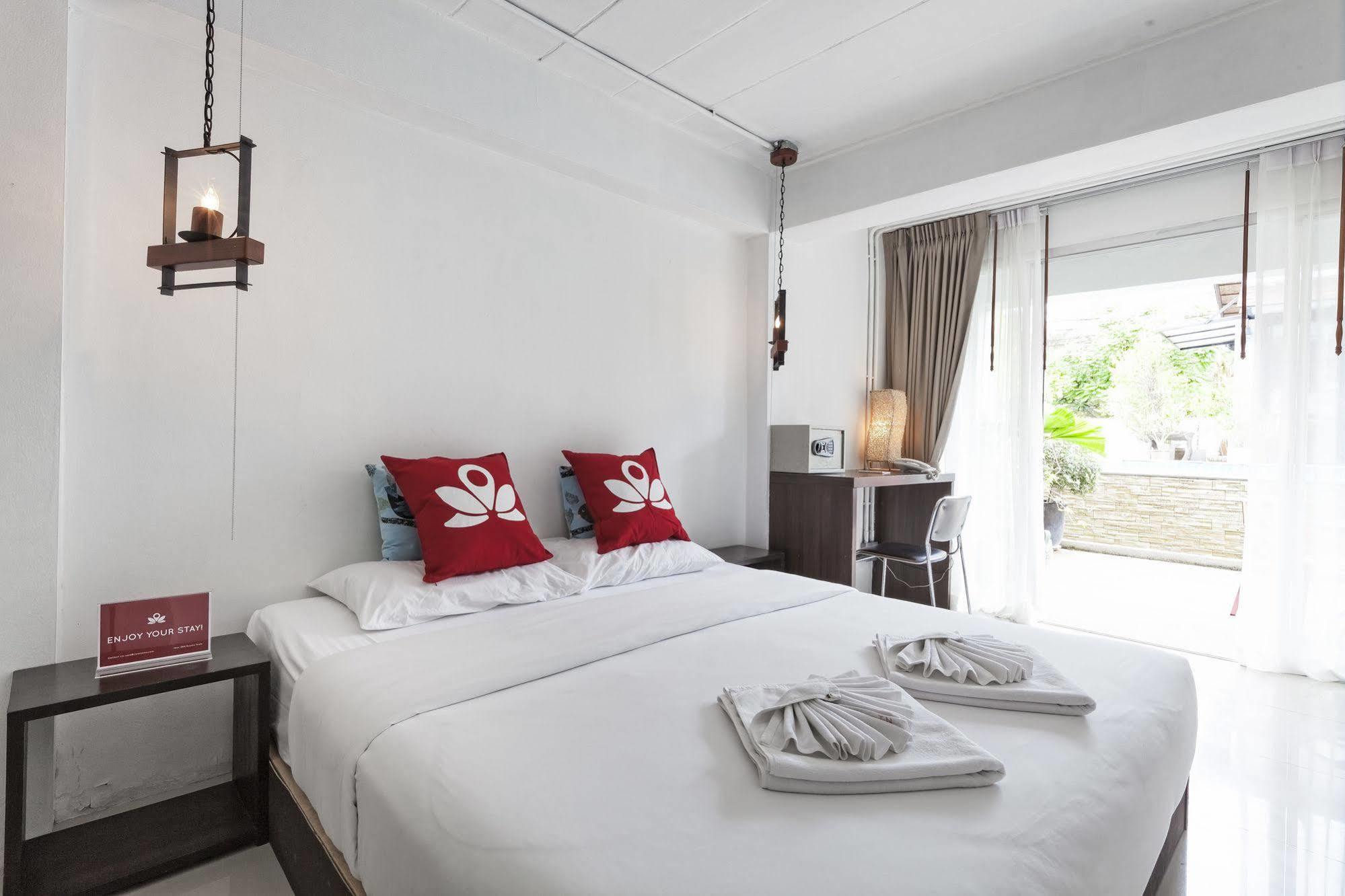 Zen Rooms Basic Nanai Phuket Patong Екстер'єр фото