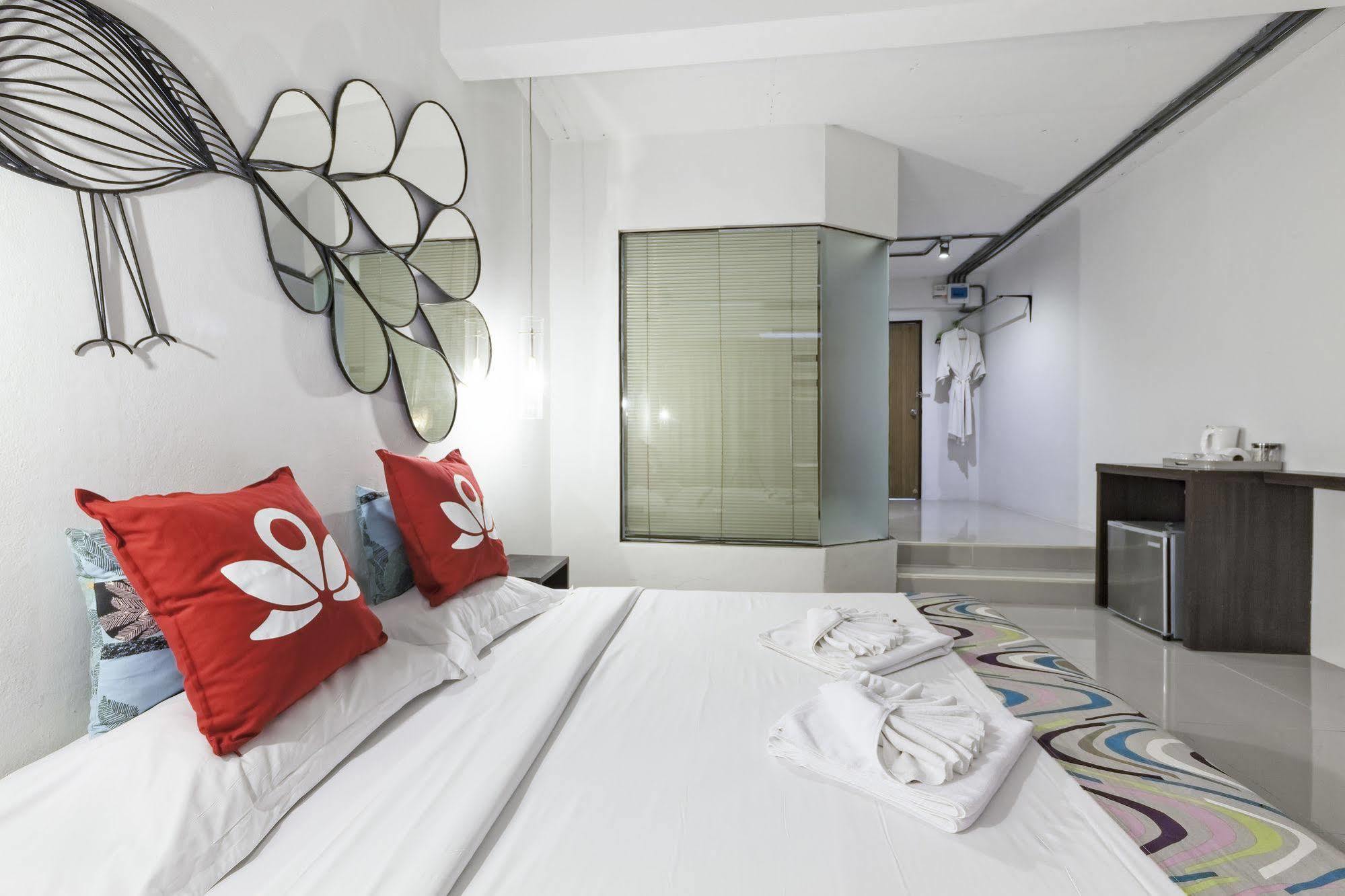 Zen Rooms Basic Nanai Phuket Patong Екстер'єр фото