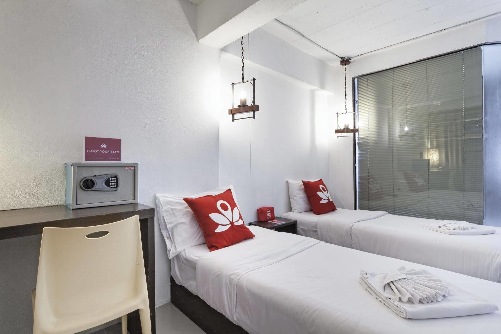 Zen Rooms Basic Nanai Phuket Patong Екстер'єр фото