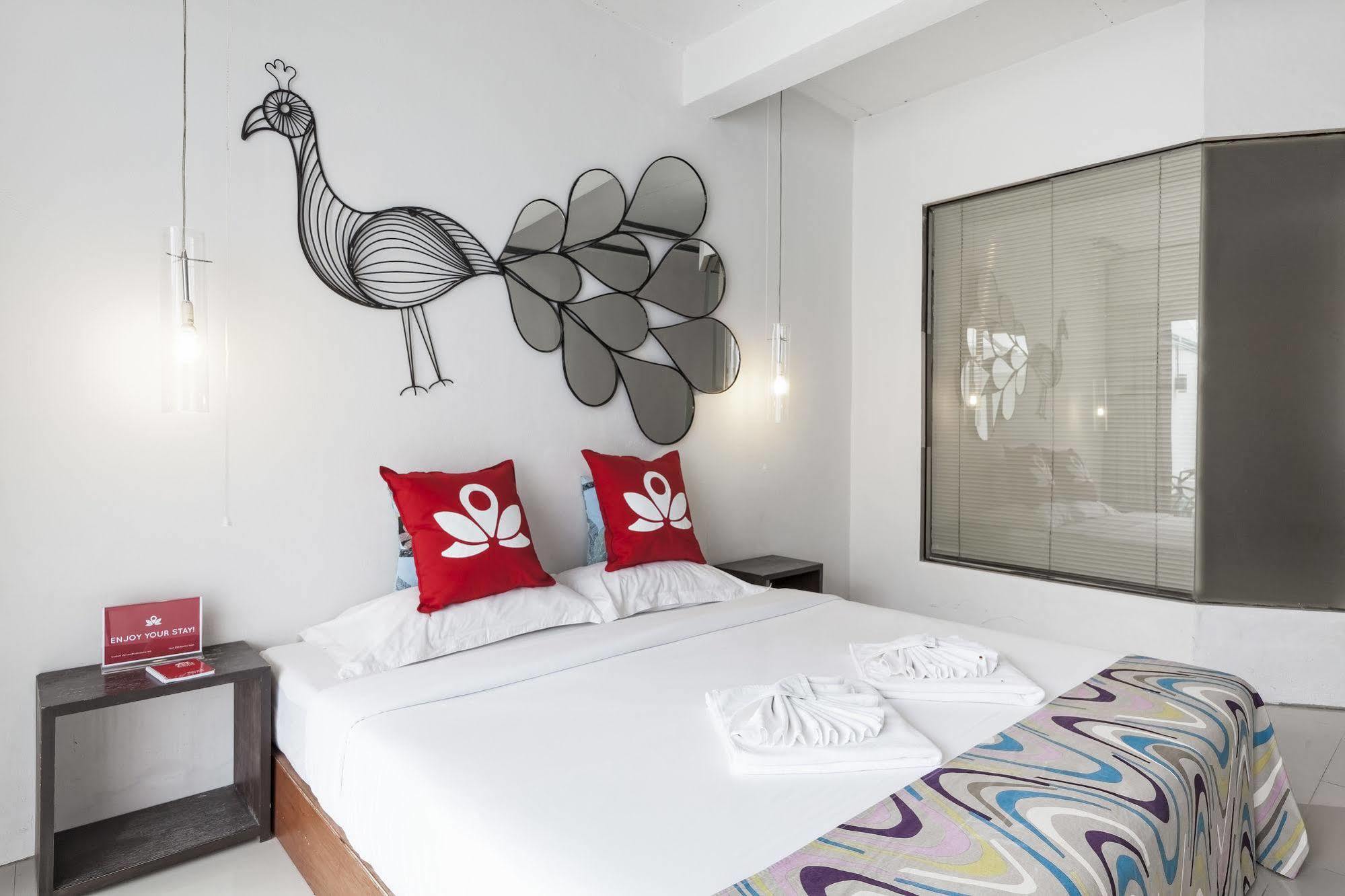 Zen Rooms Basic Nanai Phuket Patong Екстер'єр фото